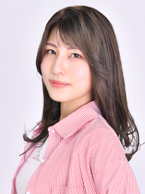 衣川里佳さん